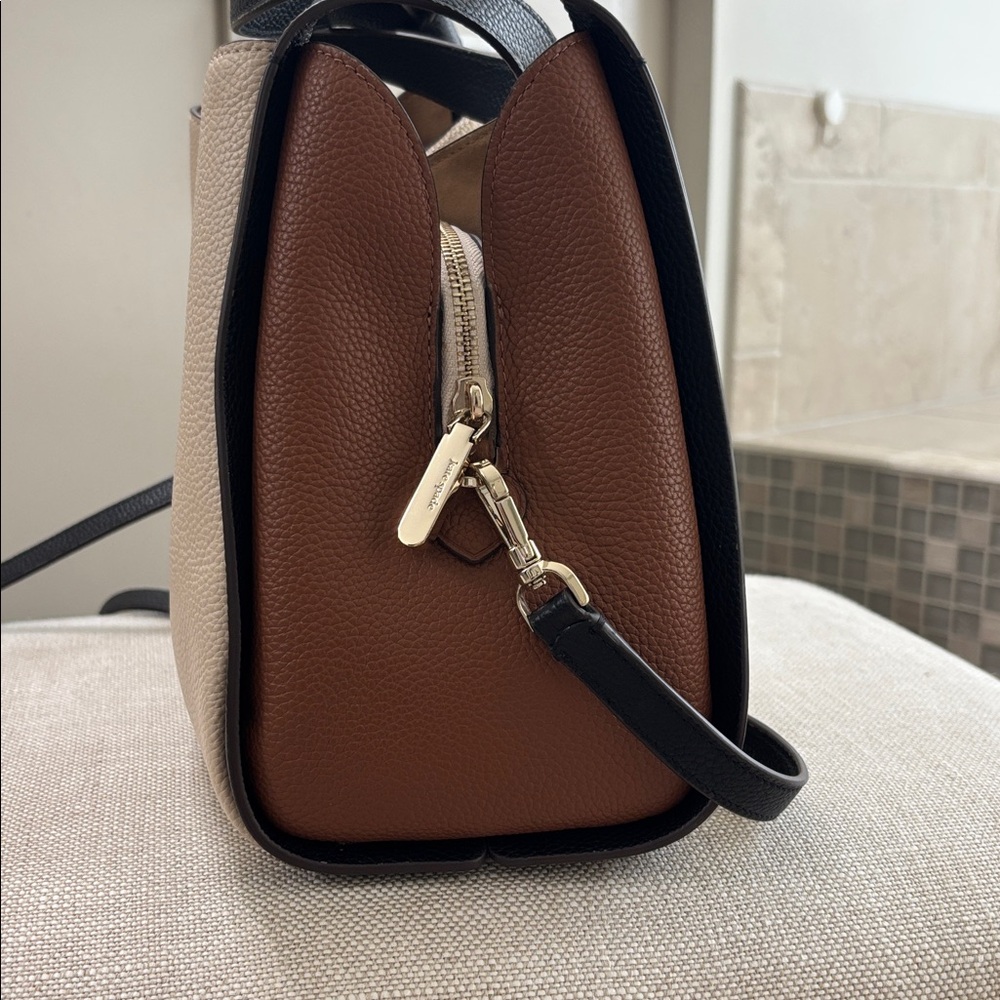 Kate Spade Knott Medium Crossbody Bag - Picture 5 of 12